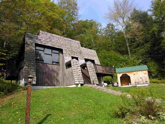 366 Hawk Mountain Rd, Rochester, VT 05767