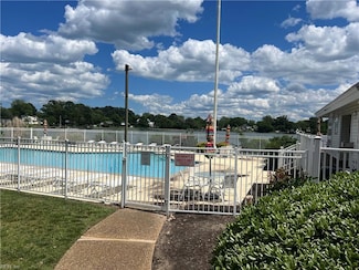 240 Dockside Dr Unit C, Hampton, VA 23669