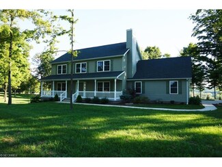 14312 Orrville St NW, North Lawrence, OH 44666
