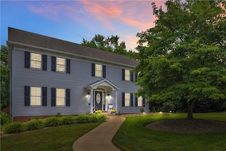 115 Barrett Dr, Beaver, PA 15009