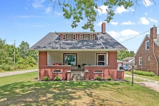 1079 W Vine St, Alliance, OH 44601