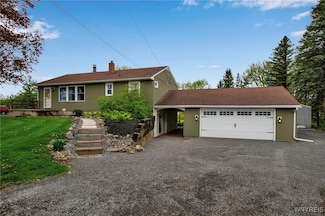 5069 Upper Mountain Rd, Lockport, NY 14094