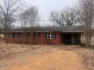 5685 Carrollton Rd, Grenada, MS 38901