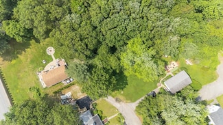 53 Vinal St, Dracut, MA 01826