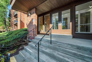 514 Coeur de Royale Dr Unit 202, Saint Louis, MO 63141
