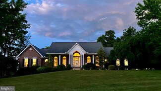934 Samerica Dr, Chambersburg, PA 17202