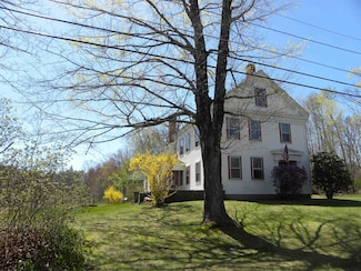 156 Beach Plain Rd, Danville, NH 03819