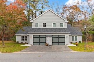 11 Barracks Rd Unit 11, Hudson, MA 01749