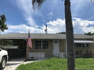 1306 Cardinal Ln, Lantana, FL 33462