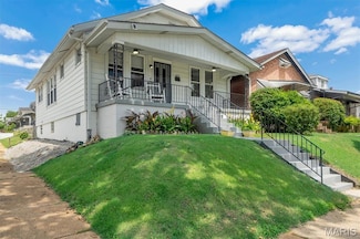 4023 Walsh St, Saint Louis, MO 63116