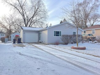 1907 Highview Ave, McHenry, IL 60050