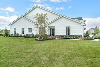6954 Maple Dr, East Allen Township, PA 18017