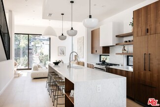 906 N Benton Way, Los Angeles, CA 90026