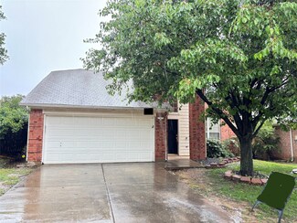 11812 Ponderosa Pine Dr, Fort Worth, TX 76244