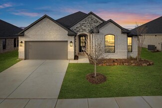 900 Beall St, Denton, TX 76207