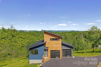 20 Giovannas Way, Leicester, NC 28748