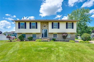 2395 Libra Cir SW, Canton, OH 44706