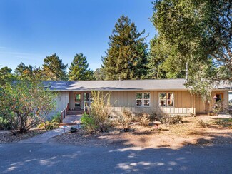 30 Arbolado Dr, Watsonville, CA 95076