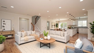 14 Montclair Dr, North Attleborough, MA 02760