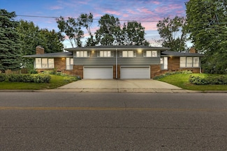 3813 W 60th St, Edina, MN 55410