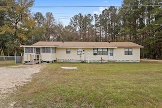 75 Terrys Chapel Rd, Foxworth, MS 39483