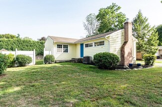 179 Elm St, Andover, MA 01810