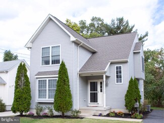 746 Newton Ave, Barrington, NJ 08007