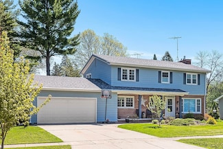 1025 Newbury St, Ripon, WI 54971