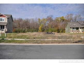 578 Kayla Ln, Hanover, MN 55341