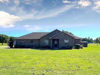 2210 Columbia Road 87, Magnolia, AR 71753