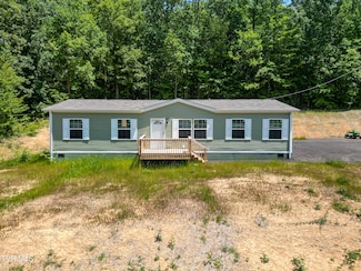 8492 Reedy Creek Rd, Bristol, VA 24202