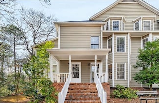 1409 Oakridge Cir, Decatur, GA 30033