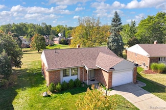 309 Coldiron Dr, Rochester Hills, MI 48307