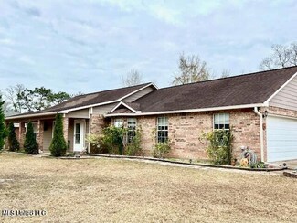 2329 Westgate Pkwy, Gautier, MS 39553