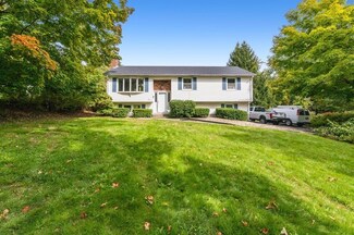 31 Curtis St, Auburn, MA 01501
