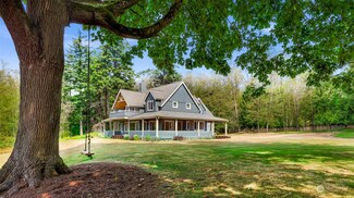 4235 Matia View Dr, Lummi Island, WA 98262