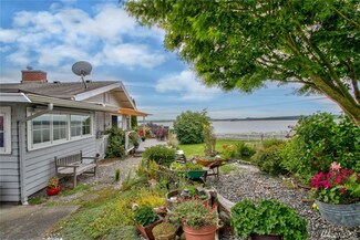 11366 2nd St, Mount Vernon, WA 98273