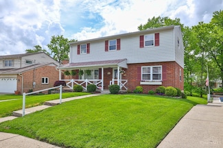 739 Heavenly Ln, Cincinnati, OH 45238