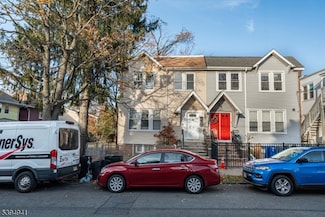 28 11th Ave, East Orange, NJ 07018