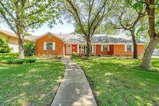 6237 Whitman Ave, Fort Worth, TX 76133