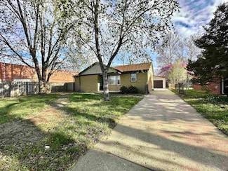 129 Fager Dr, Haysville, KS 67060
