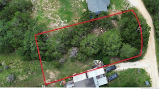 1407 Hidden Valley Dr, Canyon Lake, TX 78070