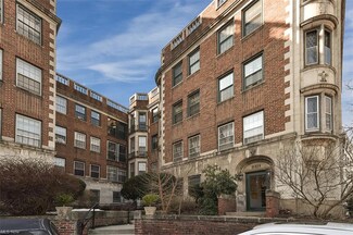 11426 Cedar Glen Pkwy Unit D5, Cleveland, OH 44106