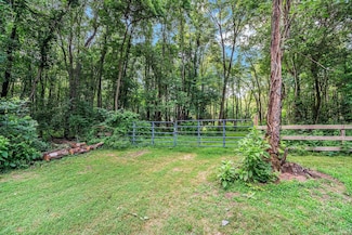 4314 Bristol St, Elkhart, IN 46516