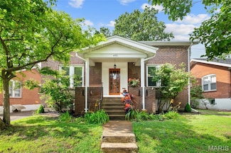 4950 Eichelberger St, Saint Louis, MO 63109