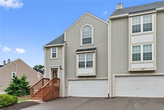 2708 Hunters Point Dr, Wexford, PA 15090