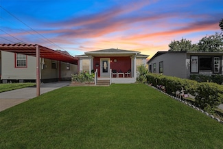 1227 Common Park Dr, Houston, TX 77009