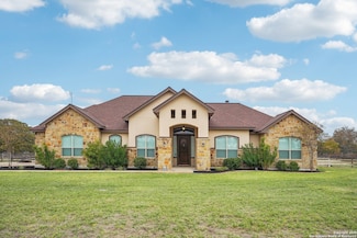 336 Abrego Lake Dr, Floresville, TX 78114