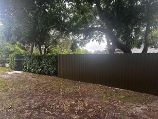 12801 Westview Dr Unit n/a, Miami, FL 33167