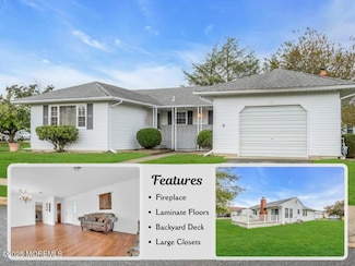 60 Woodstock Dr, Toms River, NJ 08757